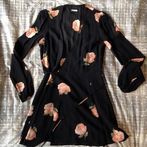 NBW Black/Floral wrap dress Reformation sz Small